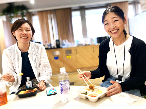 冷凍庫ひとつで広がる、食と会話の選択肢─社員の健康を考えたPHONE APPLIの『ちょうどいいごはん』
